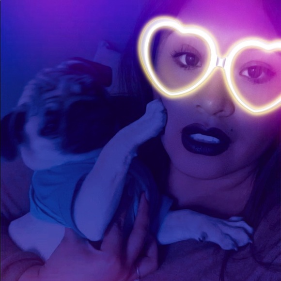 Meet your Posher, Samara - Picture 2 of 4